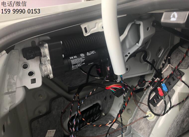 大眾邁騰加裝電動(dòng)尾門(mén)，原來(lái)電吸關(guān)門(mén)這么溫柔！