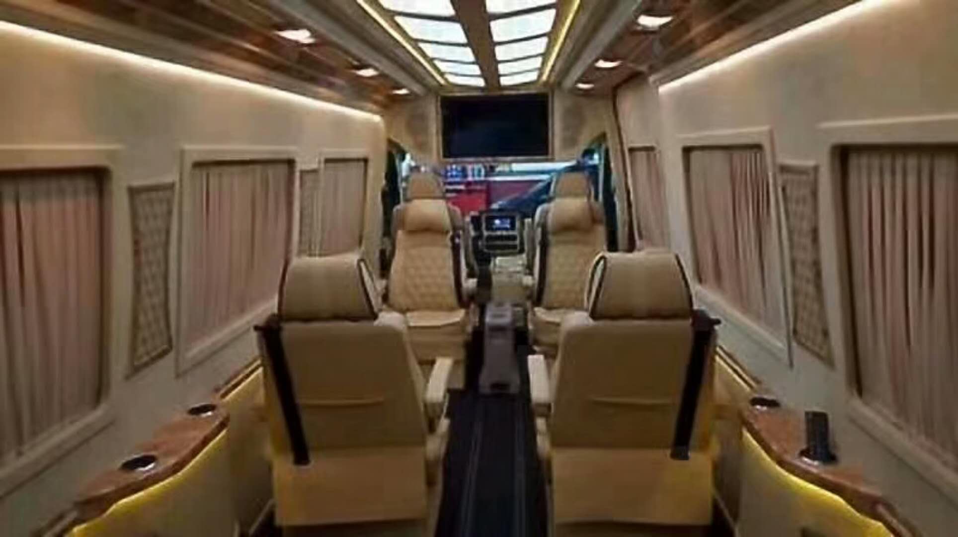 奔馳斯賓特524商務(wù)車改裝