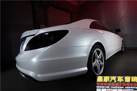奔馳CLS350AMG車身改色貼膜德國PWF電光金屬白——郴州市皇家音響