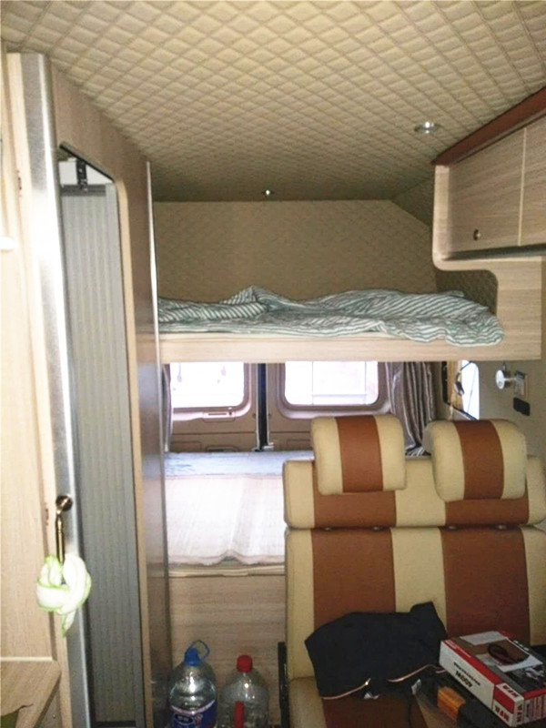 東風(fēng)御風(fēng)長(zhǎng)軸高頂房車