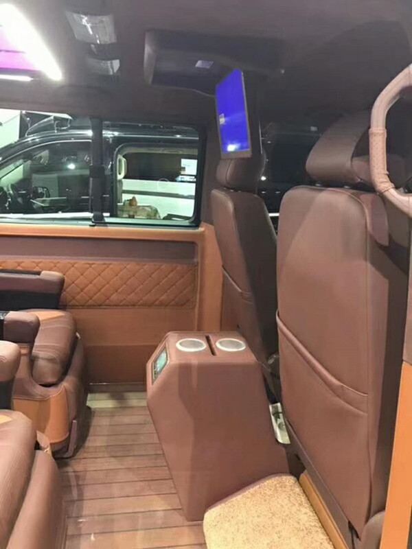 大眾商務(wù)--保姆車