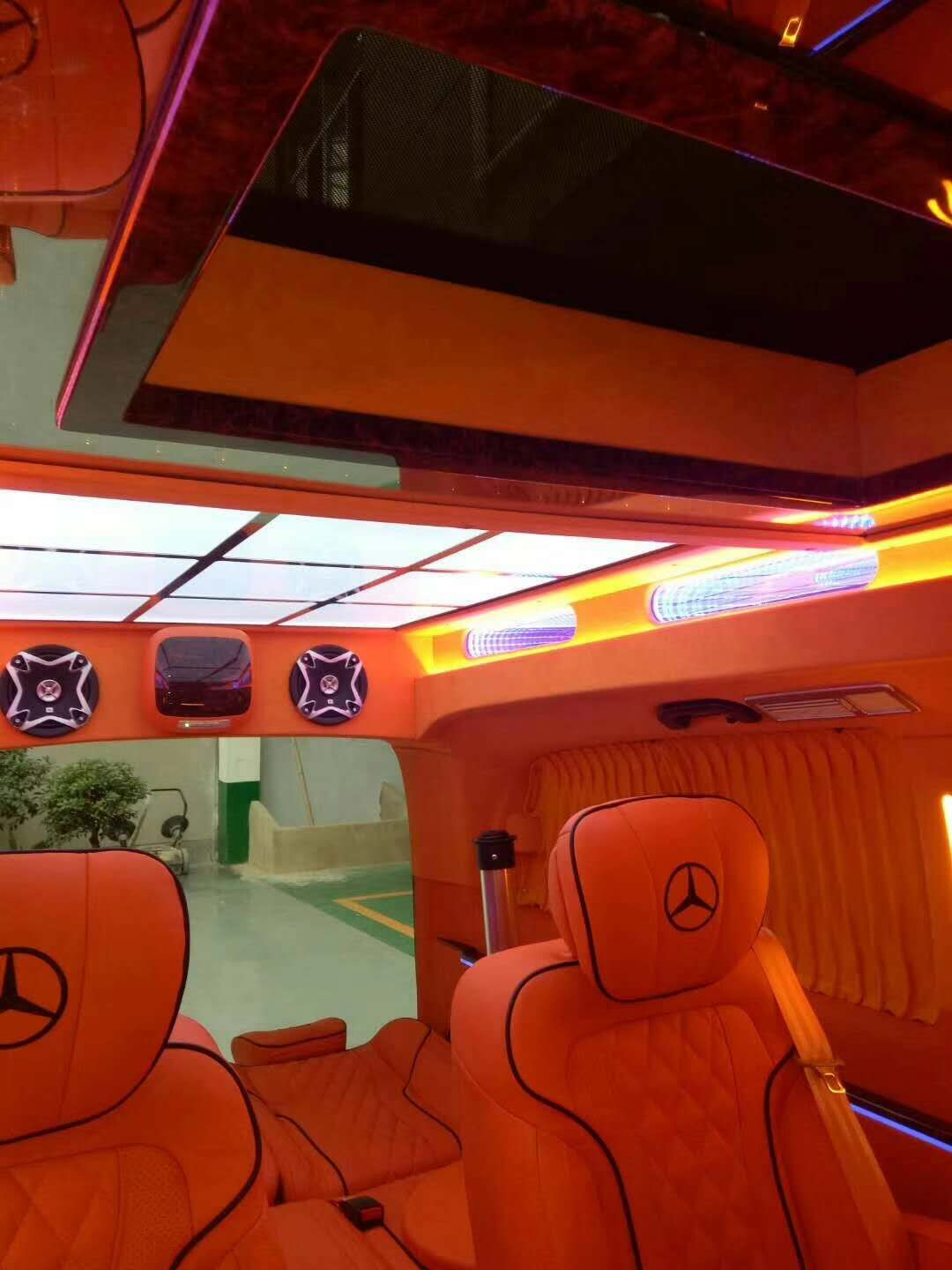 威霆航空座椅地板內(nèi)飾改裝