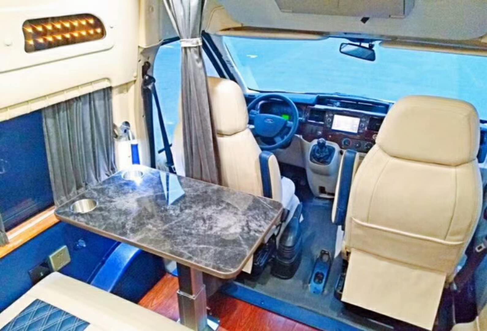 福特全順長軸高頂房車