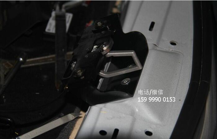 凱迪拉克XT5加裝電動(dòng)尾門，打開(kāi)尾門那一刻才知道這么霸氣