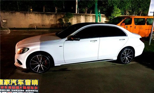 全車氛圍燈很絢麗 奔馳C級實拍夜景分享——郴州市皇家音響