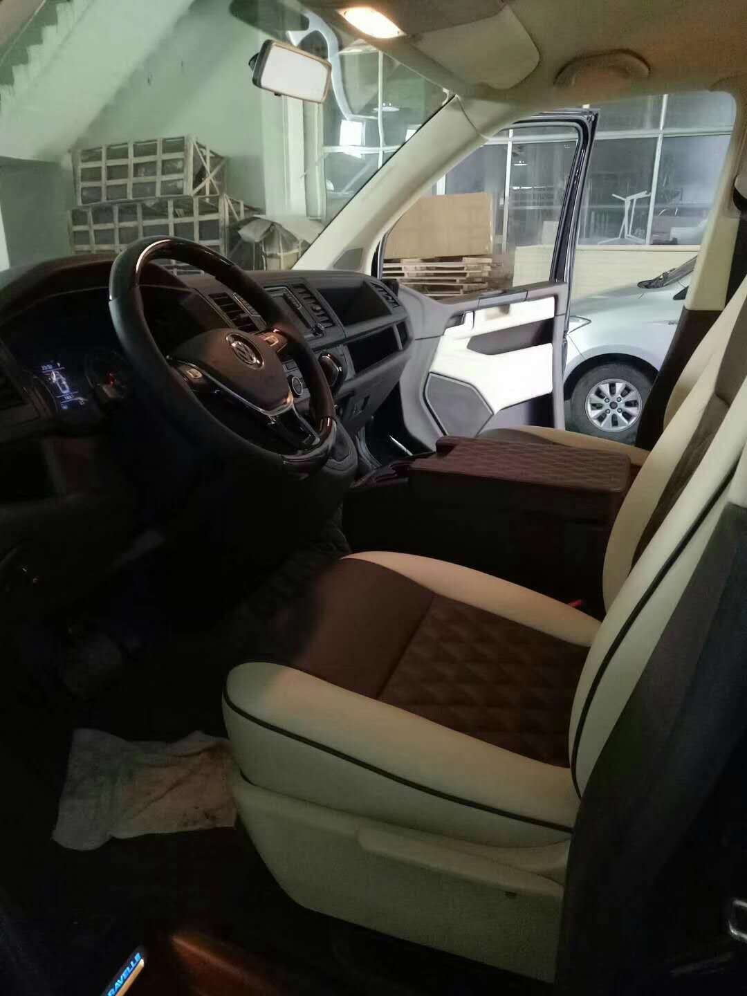 大眾凱路威內(nèi)飾改裝