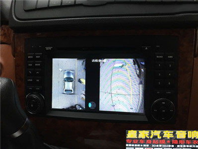 奔馳威霆安裝億車安360度全景行車記錄儀——郴州市皇家音響