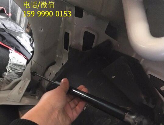 沃爾沃S60L加裝電動尾門，引來無數(shù)艷羨的目光