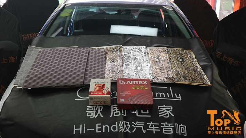 清遠(yuǎn)汽車(chē)音響改裝本田飛度全車(chē)俄羅斯DR隔音之四門(mén)隔音，靜音超乎你想象！