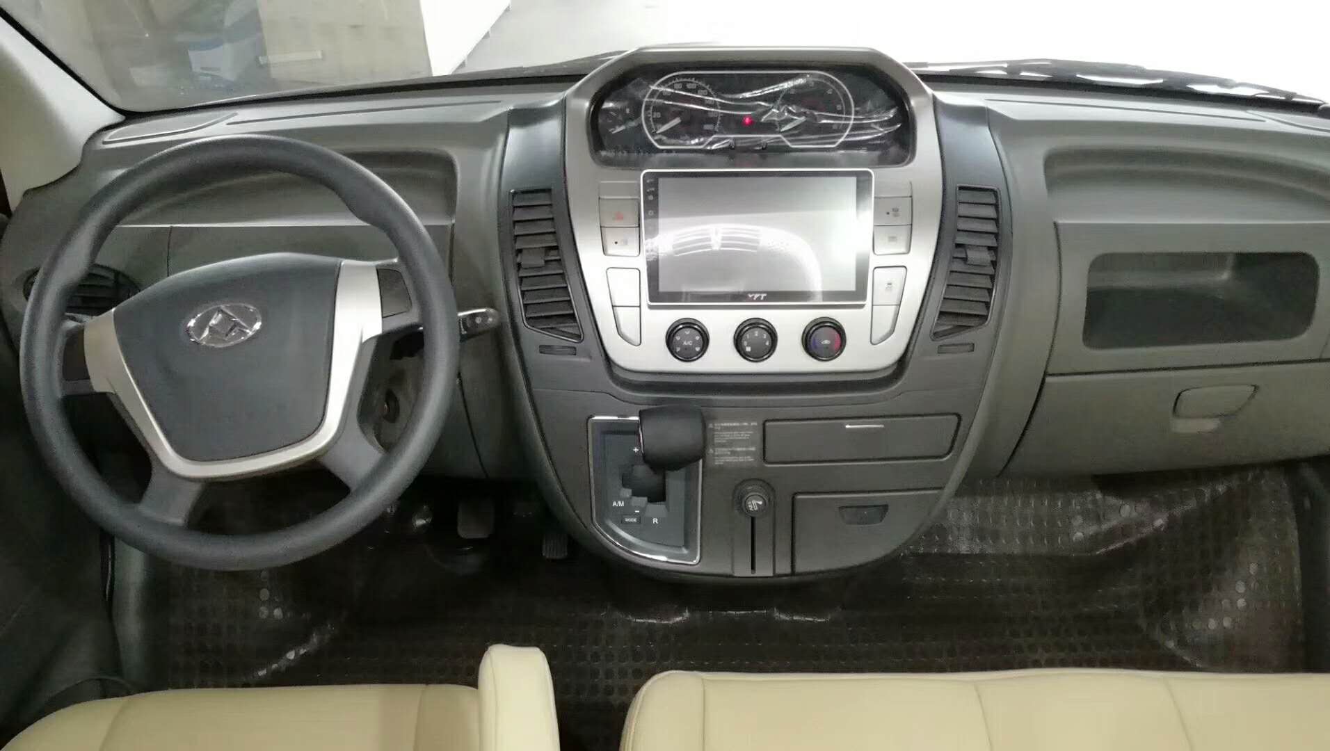 大通B型房車內(nèi)飾改裝