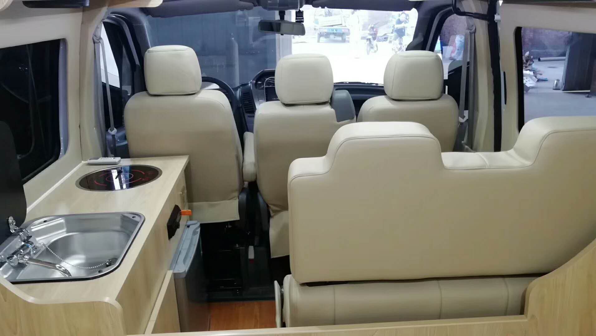 大通B型房車內(nèi)飾改裝
