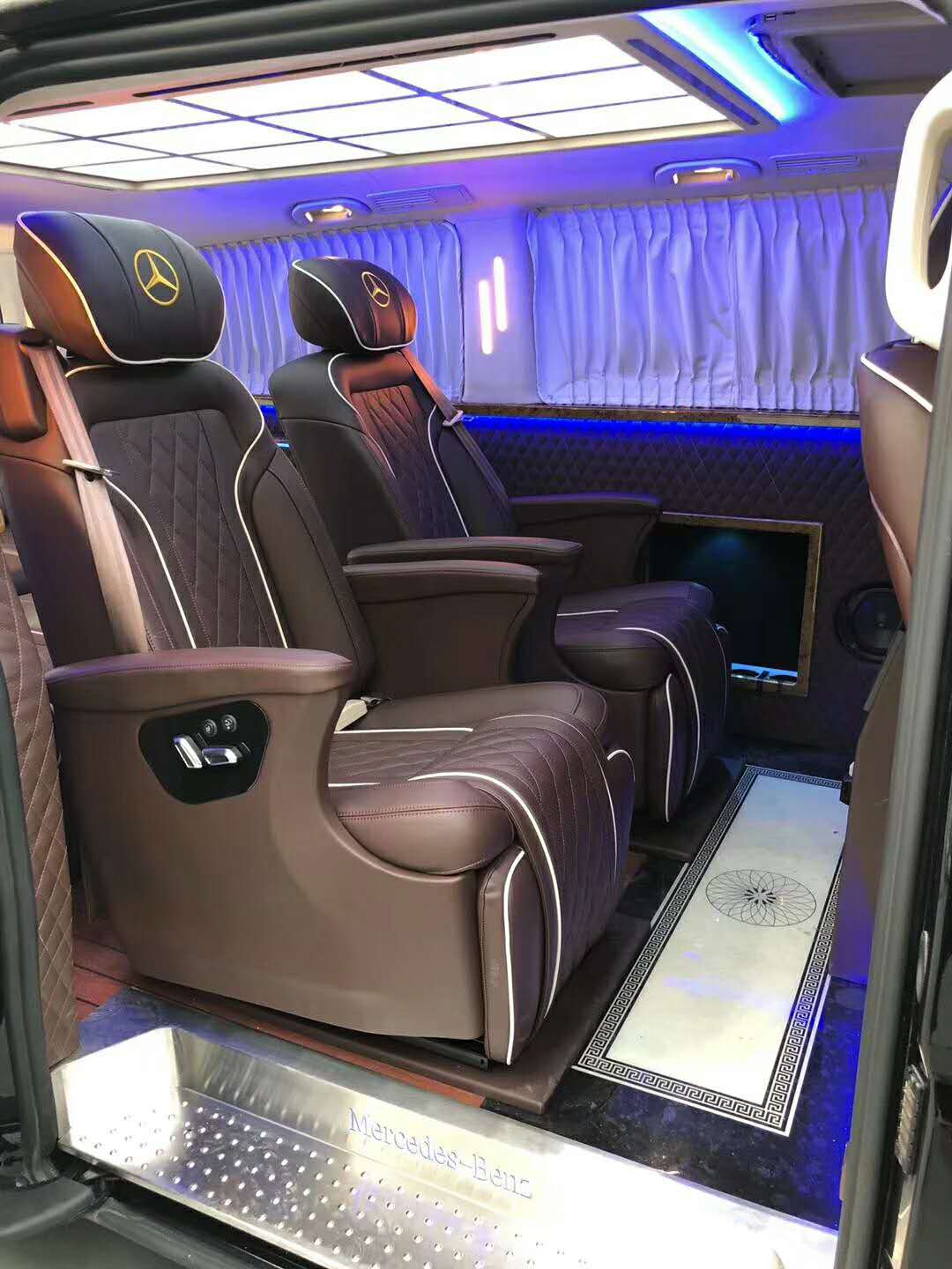 奔馳商務(wù)車無(wú)隔斷版豪華改裝