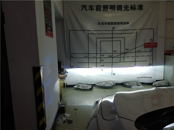 16款軒逸大燈改裝莆田專業(yè)大燈改裝店車堡萊