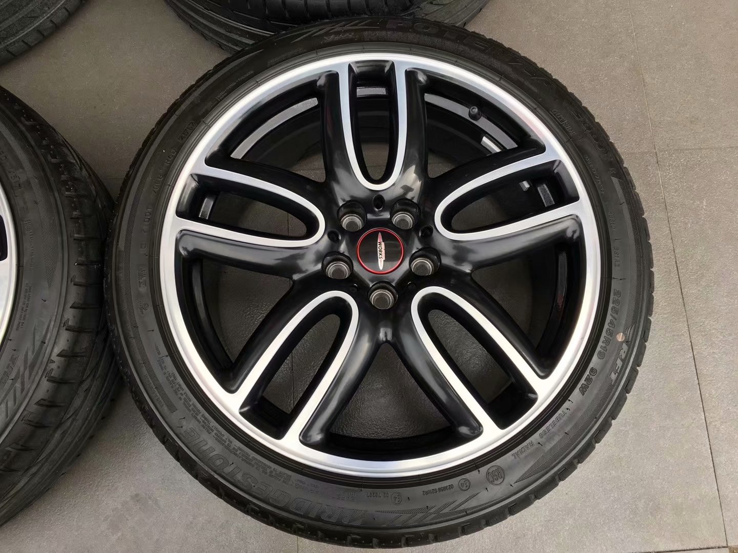新車拆一套 ，MINI ? JCW ? countryman