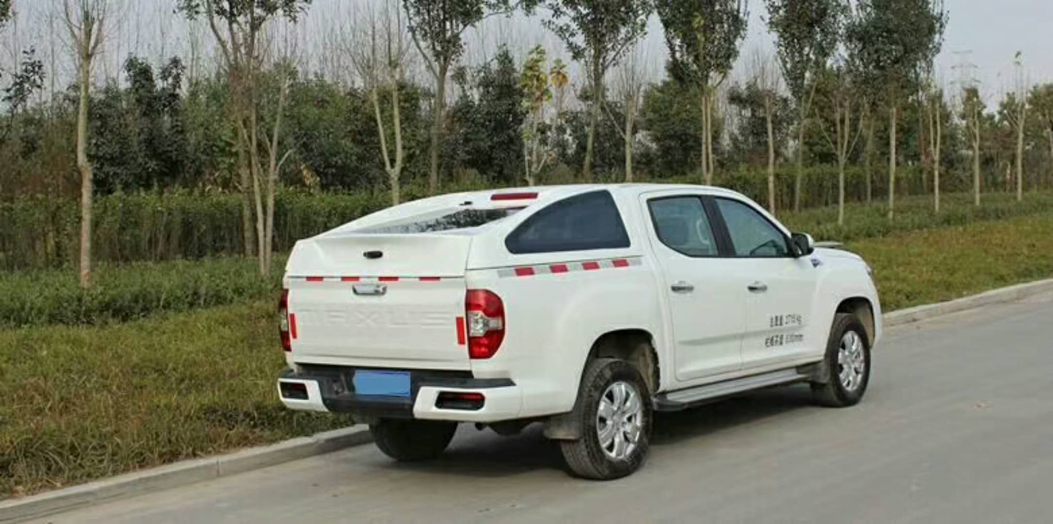 皮卡車后艙蓋改裝