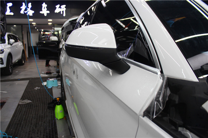長(zhǎng)沙隱形車衣 奧迪全車保護(hù)貼膜 法國(guó)HEXIS漆面透明膜
