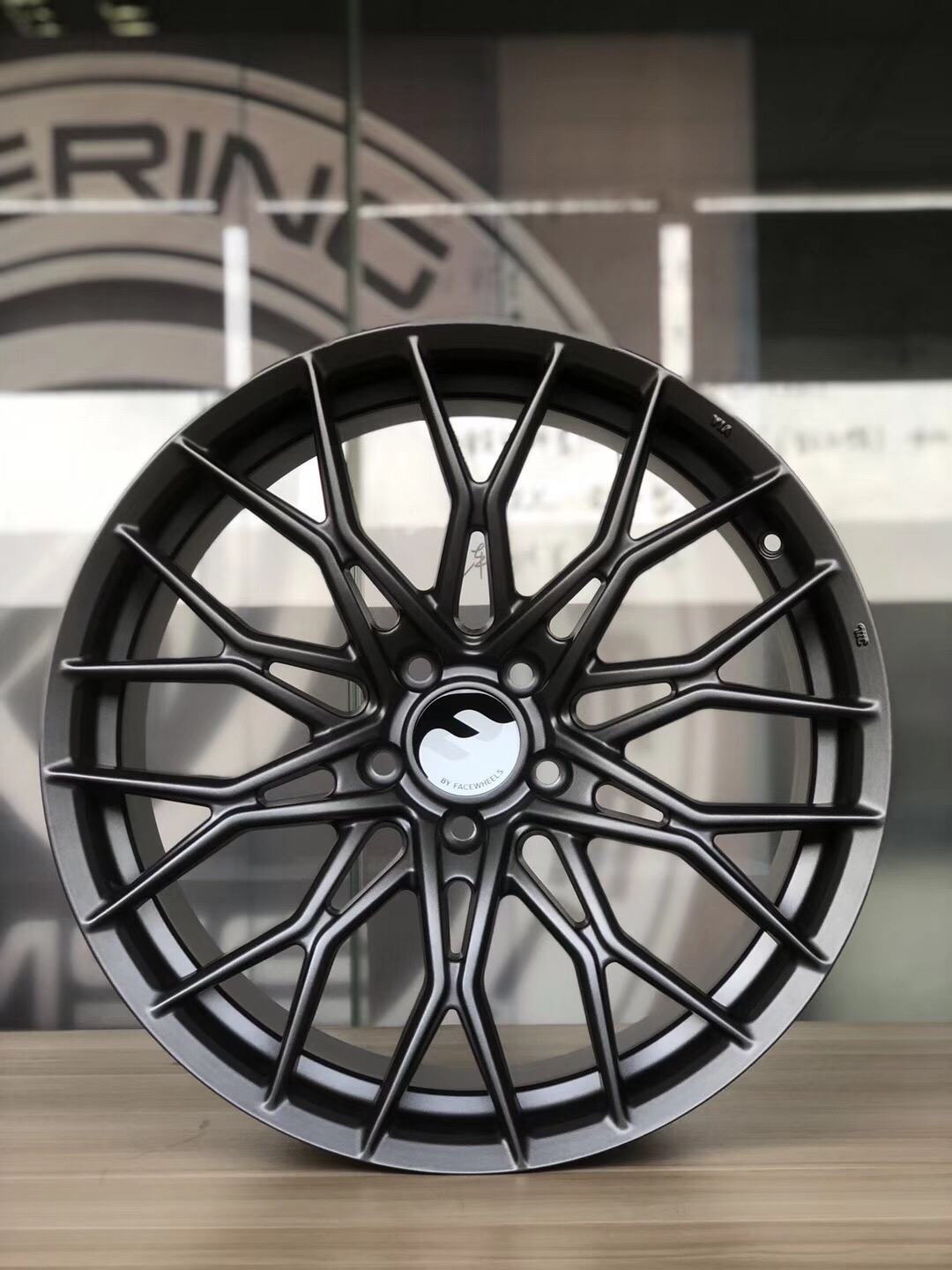 Facewheels FF72  輕質(zhì)旋壓系列輪圈 19寸20寸