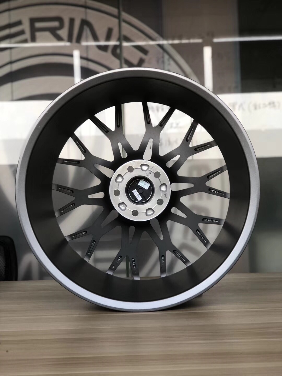 Facewheels FF72  輕質(zhì)旋壓系列輪圈 19寸20寸