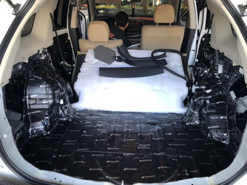 汕頭星悅汽車音響改裝三菱歐藍(lán)德升級四門后備箱山水隔音降噪改裝汽車音響套裝同軸喇叭低音炮悅耳之音