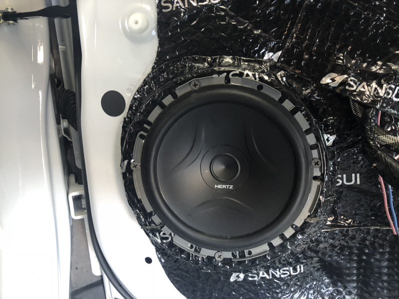 汕頭星悅汽車音響改裝三菱歐藍(lán)德升級四門后備箱山水隔音降噪改裝汽車音響套裝同軸喇叭低音炮悅耳之音