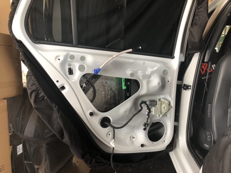 汕頭星悅汽車音響大眾高爾夫全車隔音降噪音響改裝勁浪PS165F3三分頻德國(guó)海螺進(jìn)入“發(fā)燒”狀態(tài)先鋒主機(jī)德國(guó)蟒蛇線材