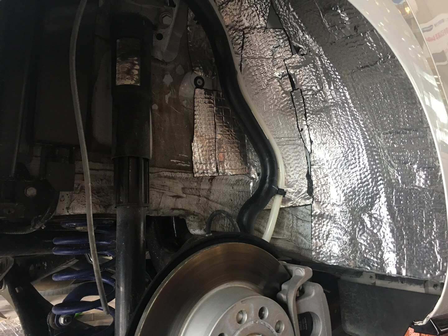 汕頭星悅汽車音響大眾高爾夫全車隔音降噪音響改裝勁浪PS165F3三分頻德國(guó)海螺進(jìn)入“發(fā)燒”狀態(tài)先鋒主機(jī)德國(guó)蟒蛇線材