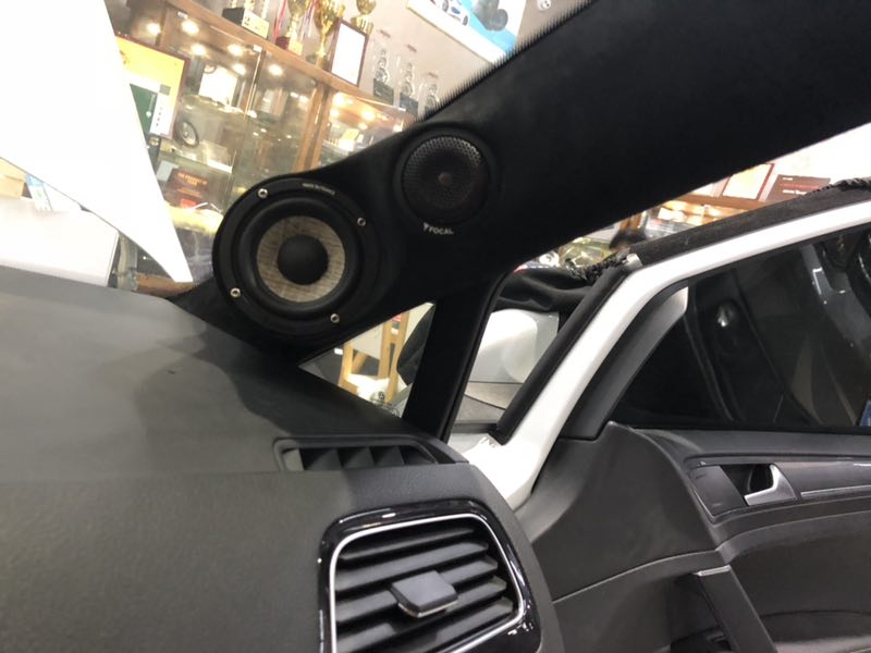 汕頭星悅汽車音響大眾高爾夫全車隔音降噪音響改裝勁浪PS165F3三分頻德國(guó)海螺進(jìn)入“發(fā)燒”狀態(tài)先鋒主機(jī)德國(guó)蟒蛇線材