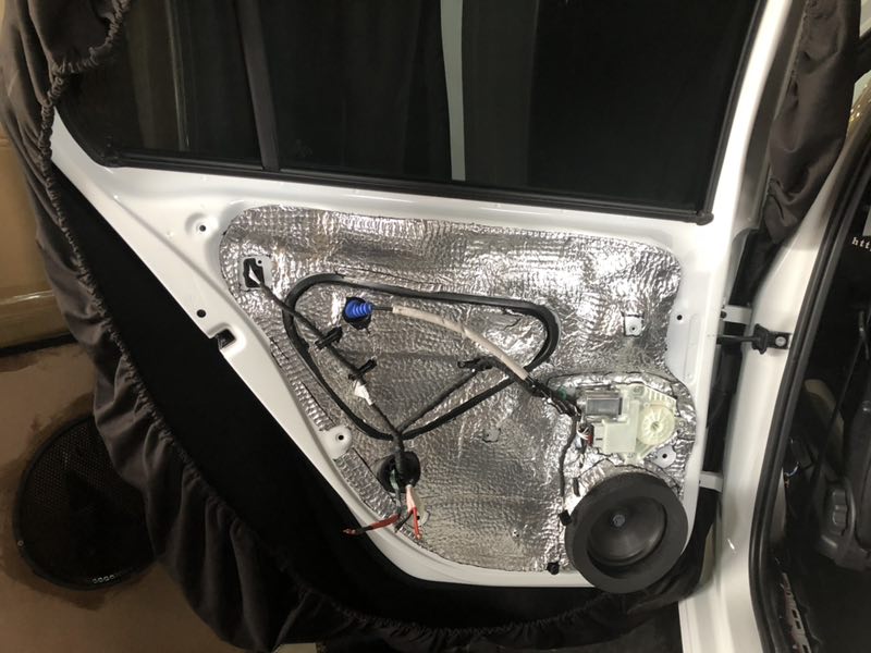 汕頭星悅汽車音響大眾高爾夫全車隔音降噪音響改裝勁浪PS165F3三分頻德國(guó)海螺進(jìn)入“發(fā)燒”狀態(tài)先鋒主機(jī)德國(guó)蟒蛇線材