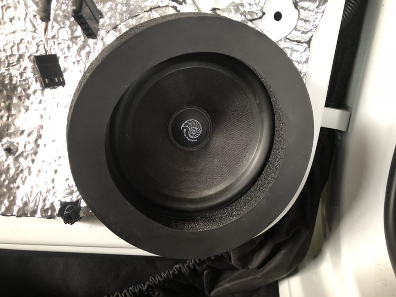 汕頭星悅汽車音響大眾高爾夫全車隔音降噪音響改裝勁浪PS165F3三分頻德國(guó)海螺進(jìn)入“發(fā)燒”狀態(tài)先鋒主機(jī)德國(guó)蟒蛇線材