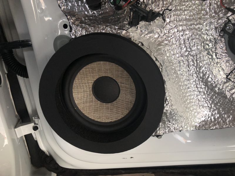 汕頭星悅汽車音響大眾高爾夫全車隔音降噪音響改裝勁浪PS165F3三分頻德國(guó)海螺進(jìn)入“發(fā)燒”狀態(tài)先鋒主機(jī)德國(guó)蟒蛇線材