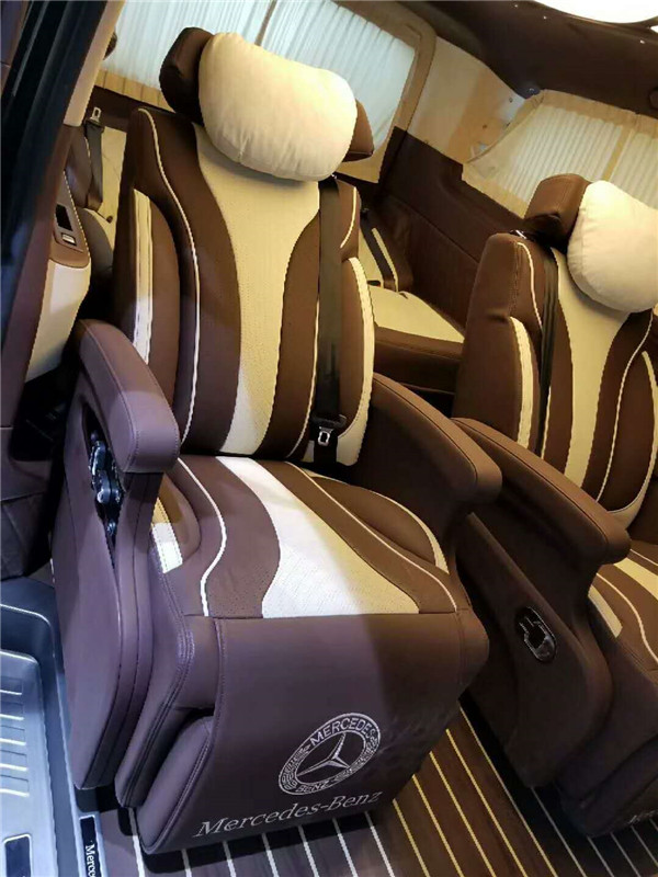 奔馳威霆黑色航空座椅改裝