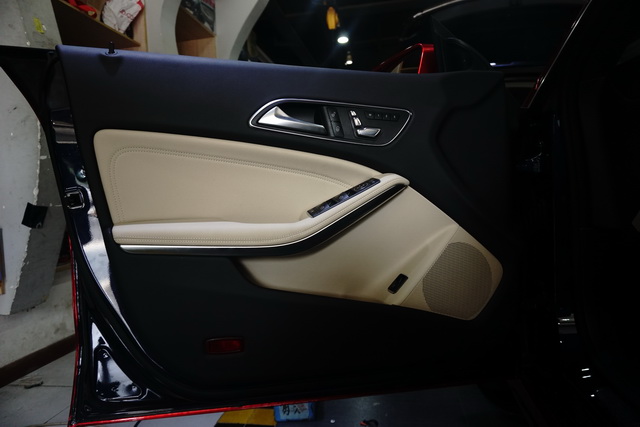重慶汽車音響改裝哪家好?重慶渝大昌奔馳CLA200汽車音響改裝瑞典卓美XC6.2C喇叭