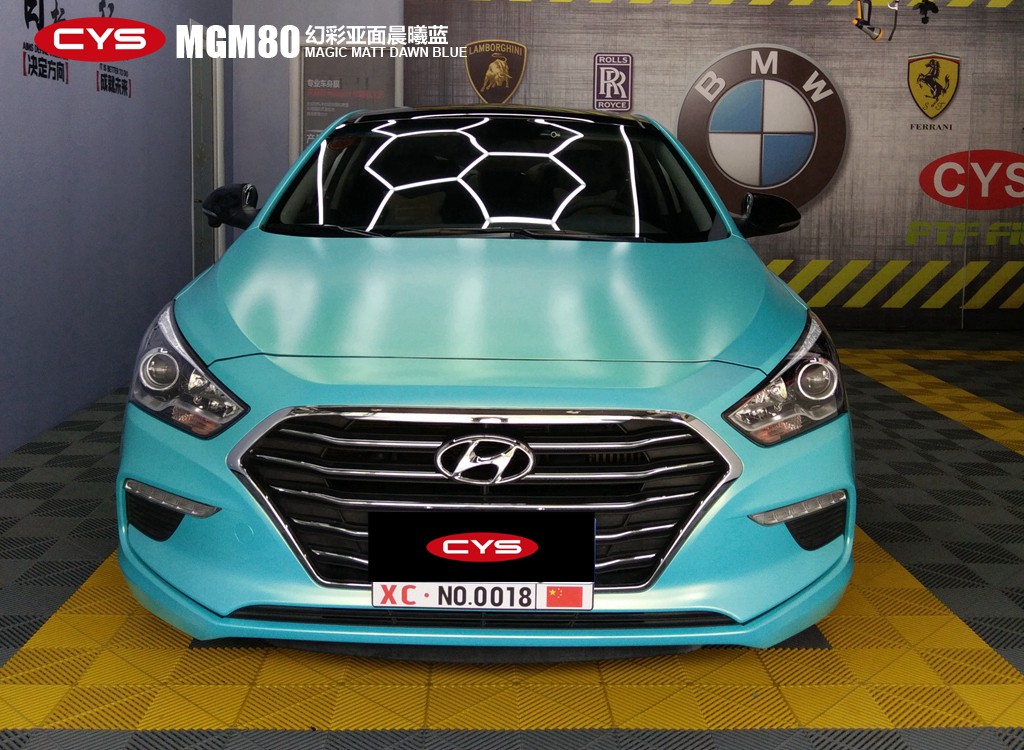 成都靚車會(huì)青羊店現(xiàn)代名圖幻彩亞面晨曦藍(lán)車身改色貼膜