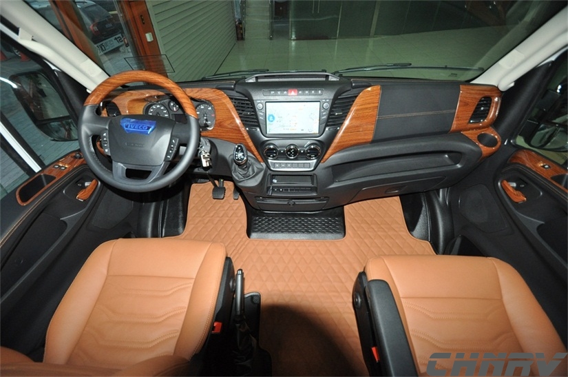 進口依維柯自動檔房車(盛唐出品)