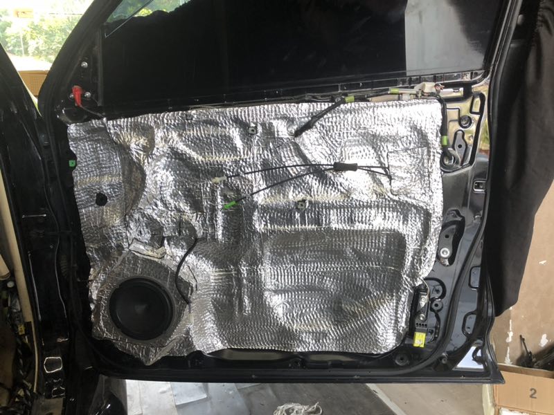 汕頭星悅汽車音響改裝豐田普拉多霸道2700升級(jí)隔音降噪作業(yè)汽車隔音降噪處理改裝汽車音響套餐