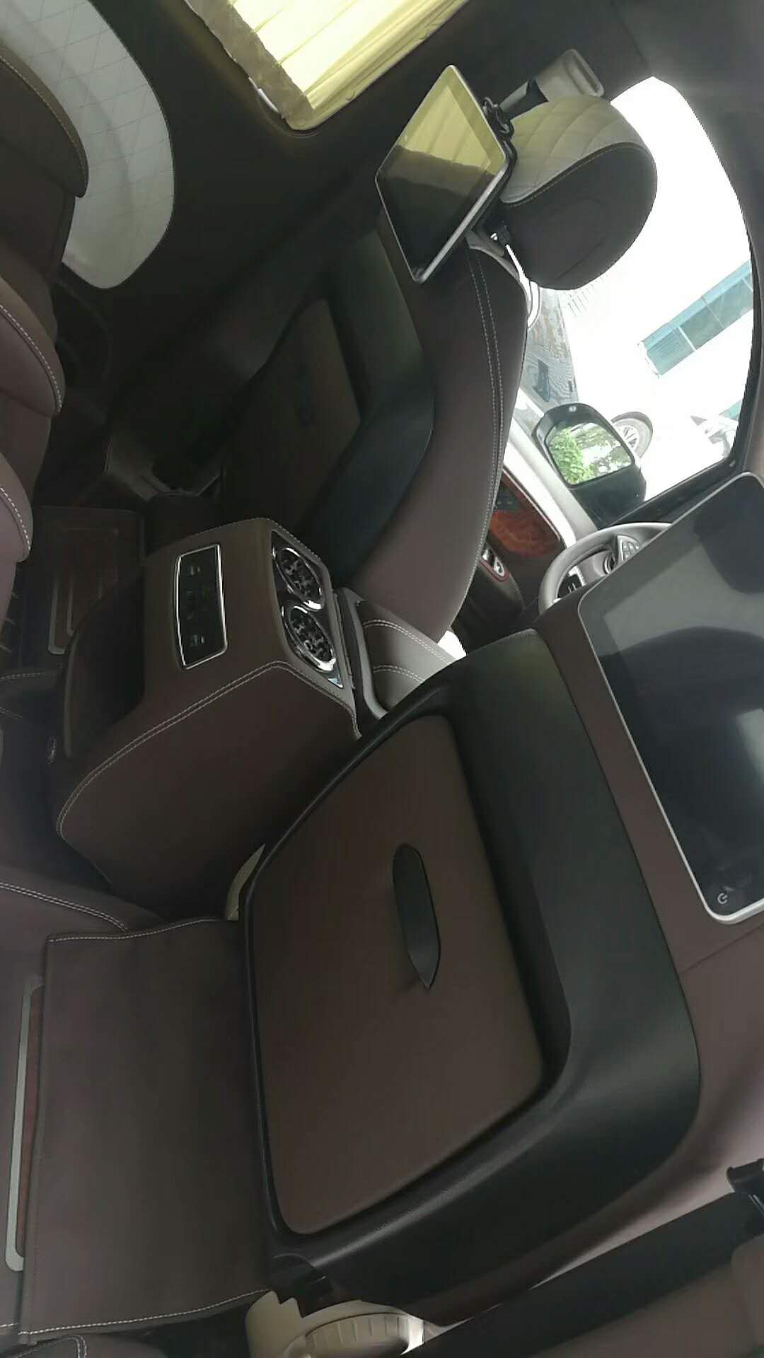 奔馳商務(wù)車航空座椅改裝