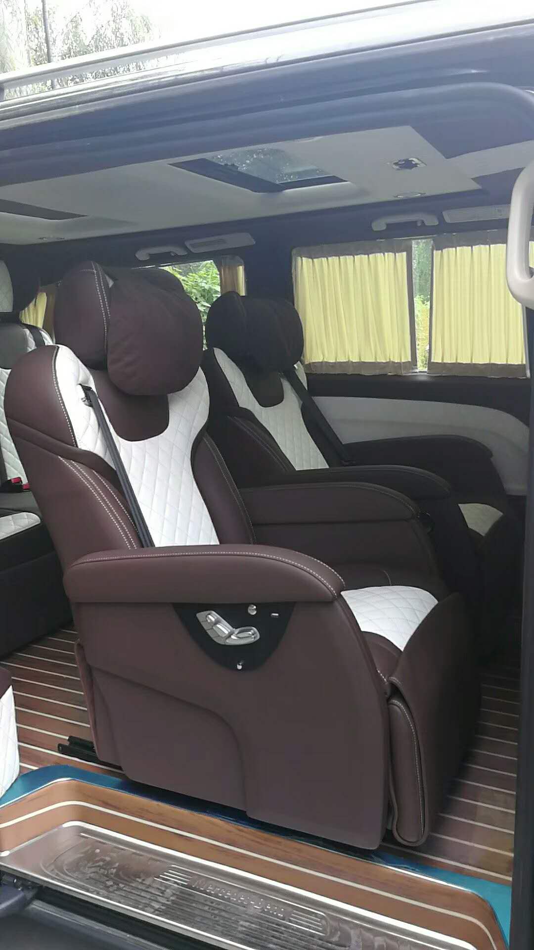 奔馳商務(wù)車航空座椅改裝