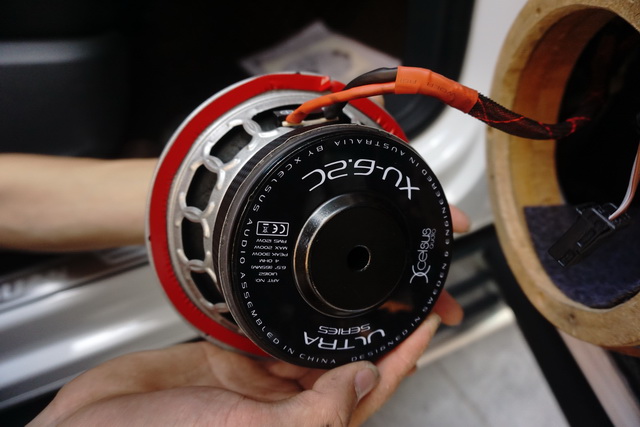 重慶汽車音響改裝哪家好？重慶渝大昌大眾途觀汽車音響改裝瑞典卓美XU6.2C喇叭