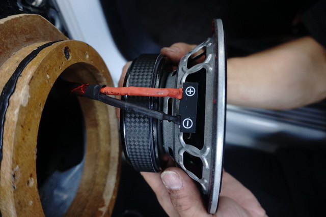 重慶汽車音響改裝哪家好？重慶渝大昌大眾途觀汽車音響改裝瑞典卓美XU6.2C喇叭