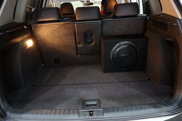 重慶汽車音響改裝哪家好？重慶渝大昌大眾途觀汽車音響改裝瑞典卓美XU6.2C喇叭