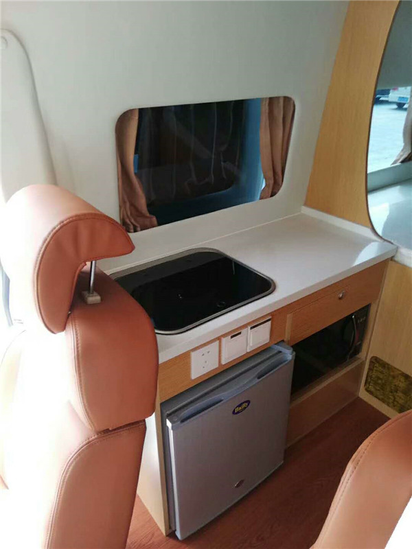 江淮星銳B型房車內(nèi)飾改裝