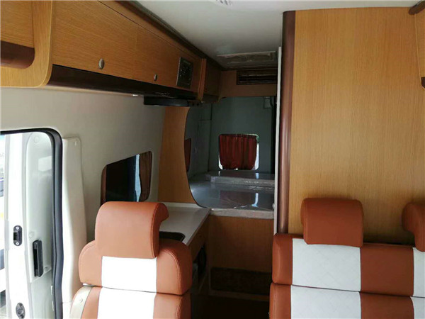江淮星銳B型房車內(nèi)飾改裝