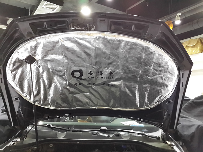 重慶渝大昌汽車音響改裝之來自貴州遵義的大眾邁騰做全車隔音 安博士藍(lán)鉆隔音套餐