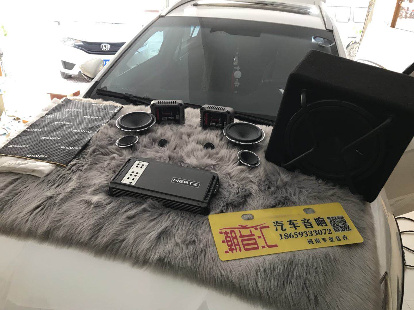 漳州市潮音匯汽車音響升級中心吉利帝豪遠景升級隔音降噪改裝倒模A柱三分頻音響音質(zhì)更清晰悅耳