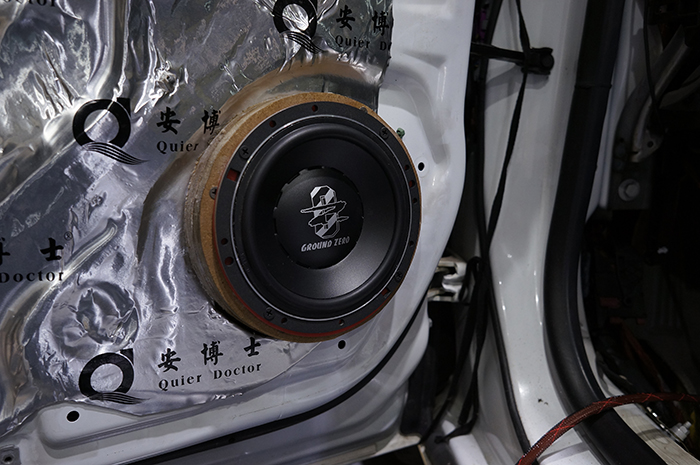 汽車影院 雪佛蘭邁銳寶汽車音響改裝德國零點和美國來福5.1聲道影音 重慶渝大昌