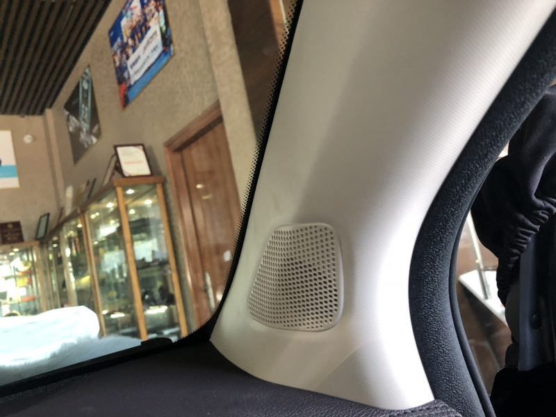 汕頭星悅汽車音響改裝東風(fēng)風(fēng)光580升級(jí)隔音降噪音響改裝喇叭加裝低音炮卸下疲憊享受極致音質(zhì)的無限魅力 ！