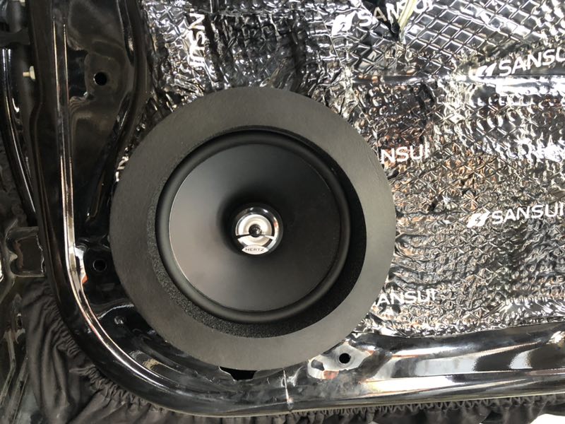 汕頭星悅汽車音響改裝東風(fēng)風(fēng)光580升級(jí)隔音降噪音響改裝喇叭加裝低音炮卸下疲憊享受極致音質(zhì)的無限魅力 ！