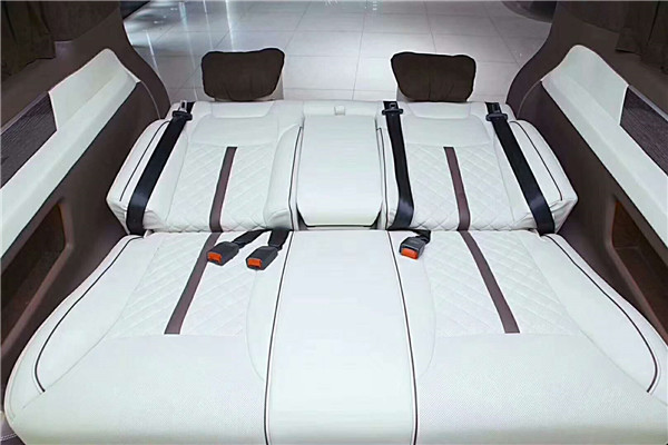大眾商務(wù)車內(nèi)飾改裝