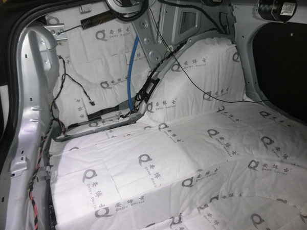 重慶汽車音響改裝哪家好？重慶渝大昌大眾朗逸全車隔音降噪 安博士汽車隔音吸音棉改裝