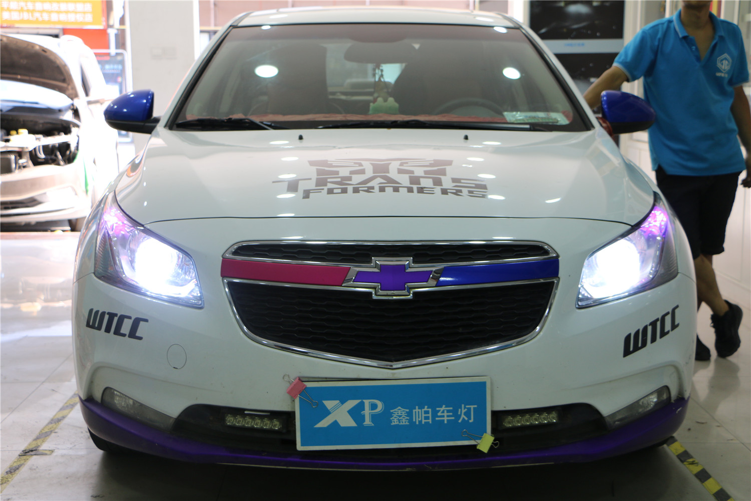 科魯茲成都專業(yè)改燈鑫帕車燈氙氣燈LED大燈